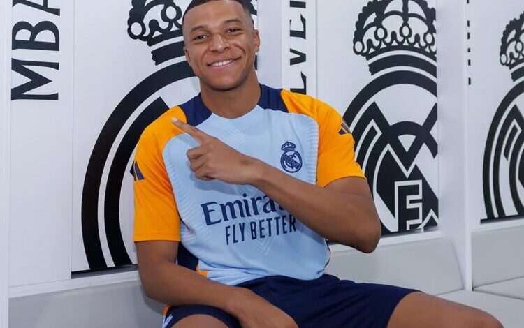 مبابي يدعم نجم فرنسا للانتقال إلى ريال مدريد