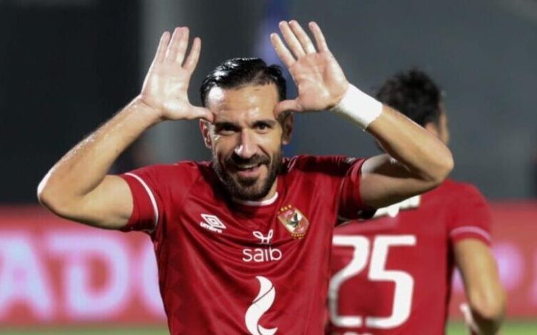 أزمة جديدة في الأهلي بسبب علي معلول