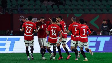 الكاف يعاقب لاعبي منتخب مصر ويحرمهم من مباراة نيجيريا